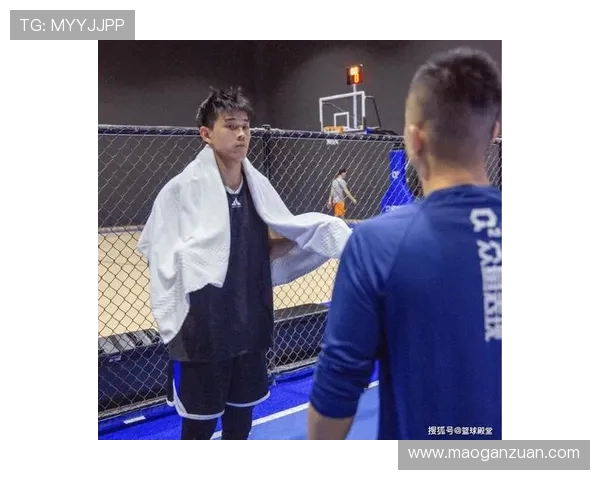 林葳前往俄勒冈大学小吧好奇杨瀚森的感受与未来聚餐计划